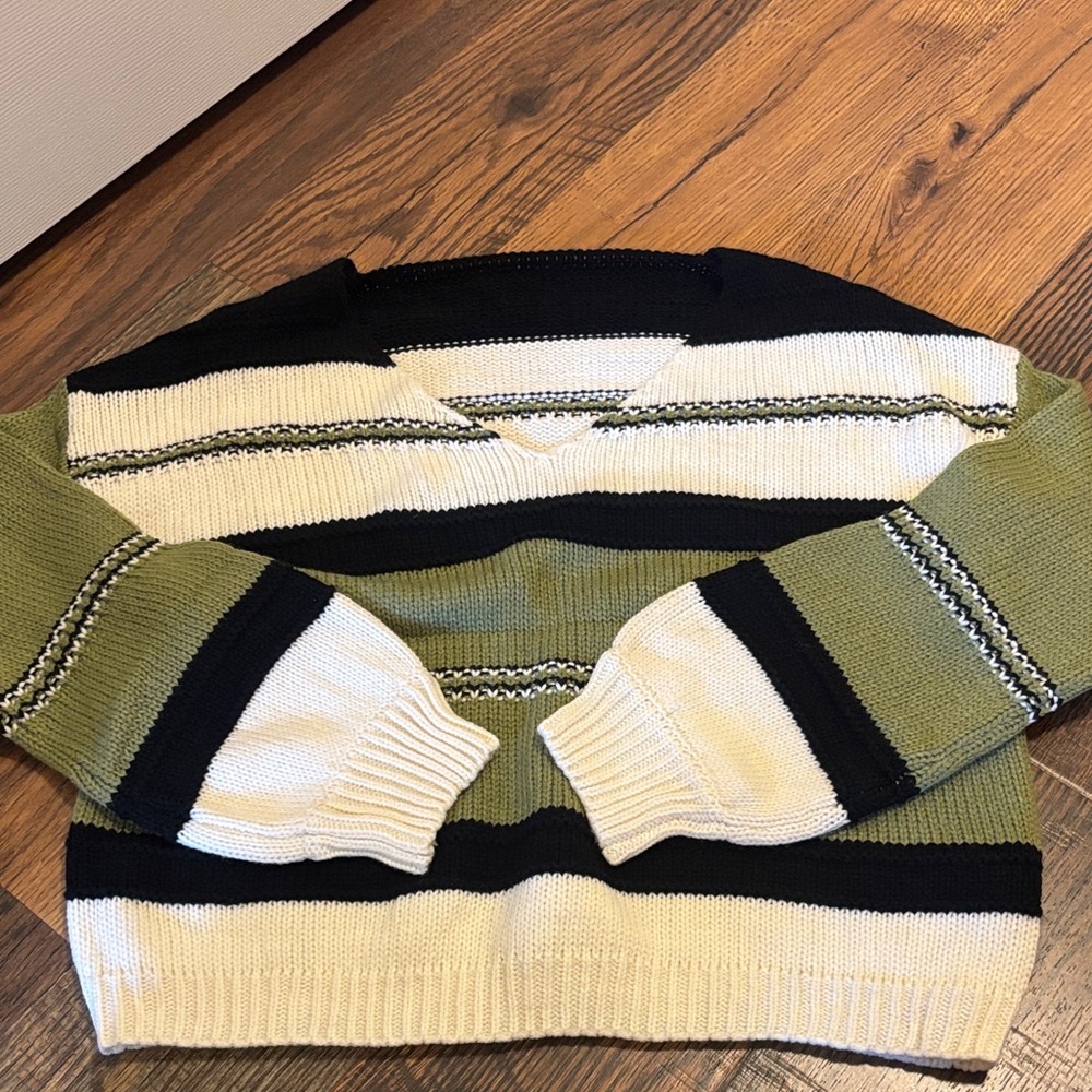 SHEIN V-Neck Sweater - Black, White, and Green